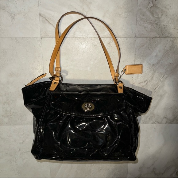 COACH SIGNATURE EMBOSSED LEAH PATENT LEATHER TOTE - Picture 1 of 11